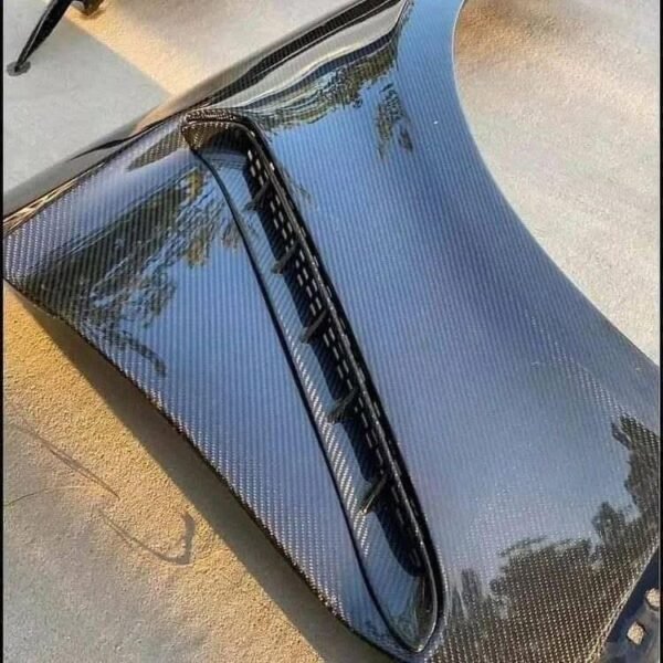 GT350 carbon fiber fenders - Image 5
