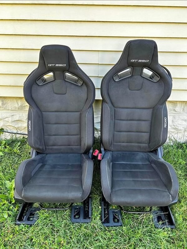 Factory 2019 GT350 Recaro Seats.
