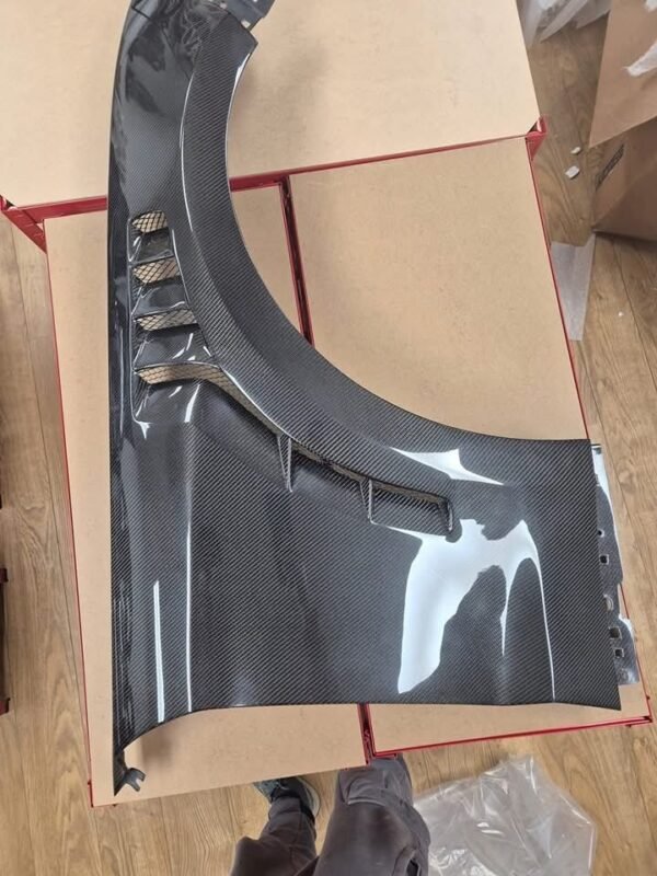 GT500 carbon fiber hood Hood vents - Image 11