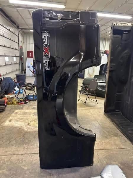 2017-2022 ford f250 f350 short bed assembly 6'9" in lengt - Image 3