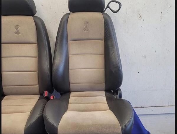 Ford mustang 03 -04 cobra leather seats. parchment - convertible. - Image 3