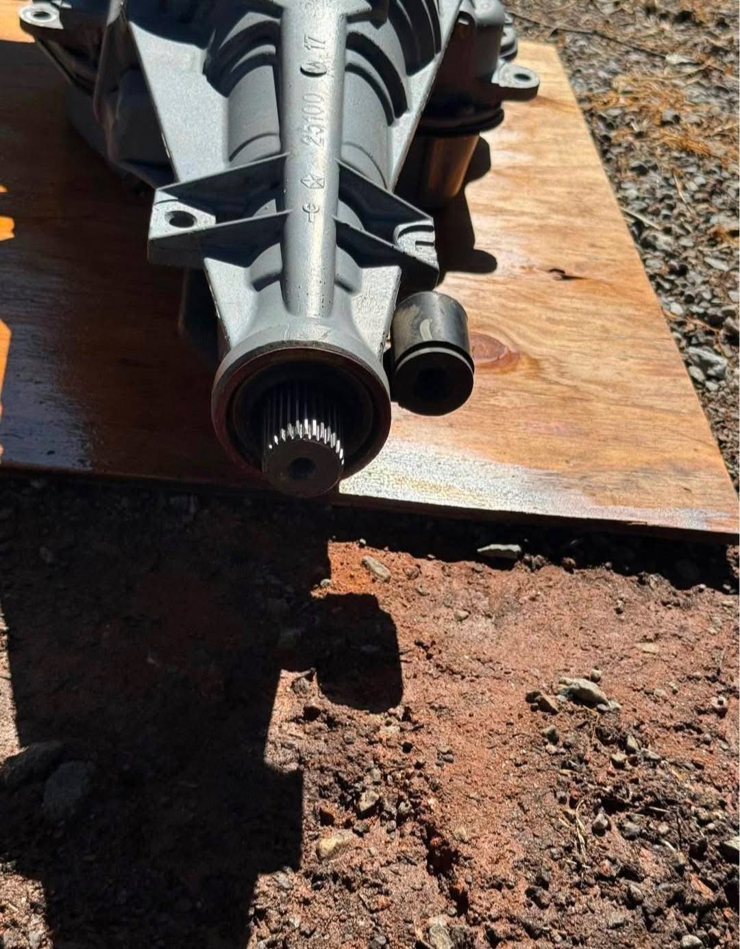 "Rebuilt 46RE Transmission - 500 Miles" - Image 6