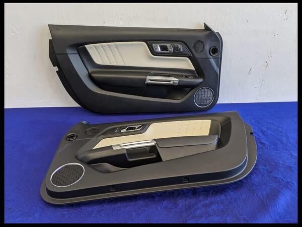 50th anniversary Ford Mustang interior kit: - Image 6