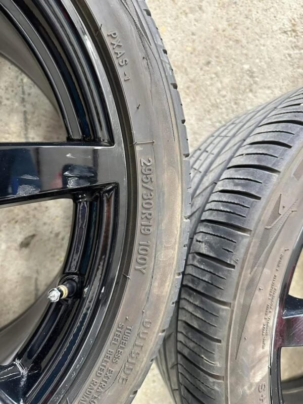 19x10 SVE GT350R replica wheels. 305/30r19 Pirelli P-Zeros on the rear. 295/30r19 Toyo prices on the front. - Image 8
