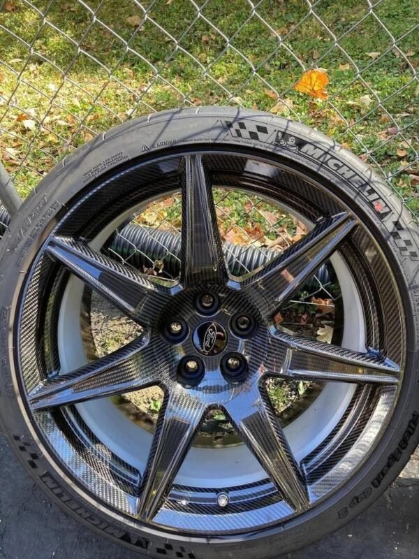GT500 Carbon Fiber Wheels - Image 3