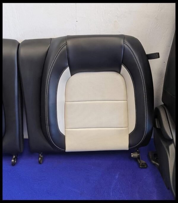 50th anniversary Ford Mustang interior kit: - Image 16