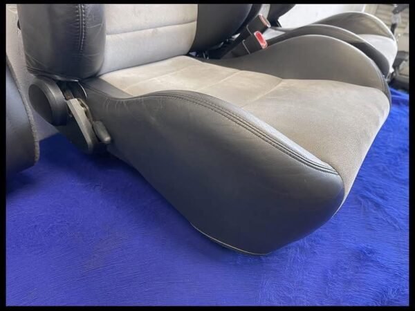 2003 Ford Mustang COBRA SVt seats - Image 25